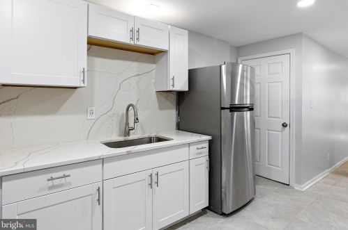 1229 Heald St, Wilmington DE  19802-5240 exterior