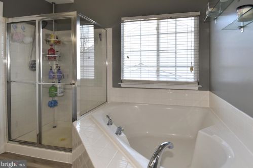 14276 Town Commons Way, Gainesville VA  20155-1497 exterior