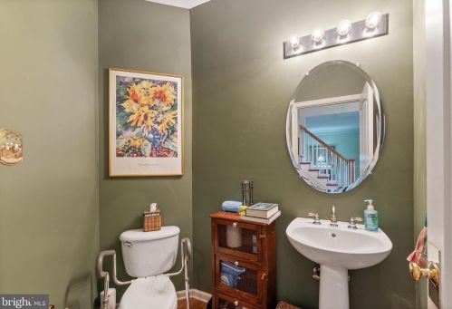 10 Rose Tree Dr, Glen Mills PA  19342-1788 exterior