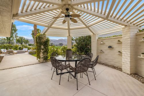 7 Mayfair Dr, Rancho Mirage CA  92270-2586 exterior