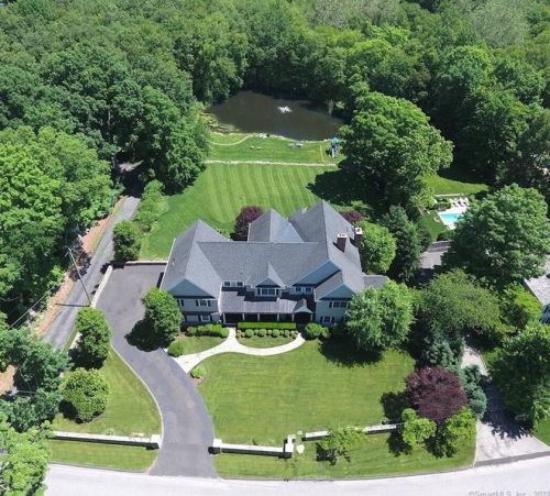 882 Silvermine Rd, New Canaan CT  06840-4332 exterior