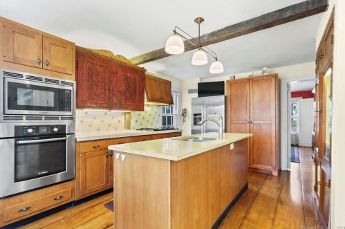 424 Old Long Ridge Rd, Stamford, CT 06903-1114