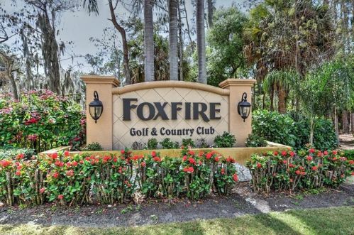 624 Foxtail Ct, Naples, FL 34104-5173