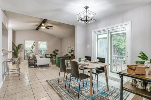 414 Pogue St, Cedar Hill TX 75104-9061 exterior