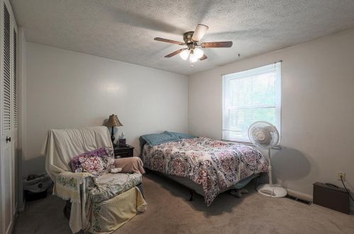 1295 White Oak Rd, Amelia OH  45102-2520 exterior