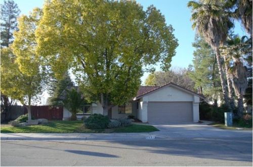 6401 Constance Ave, Fresno, CA 93722-3668