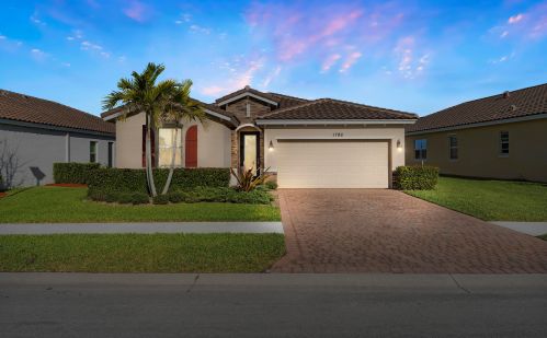 1786 Berkshire Cir, Vero Beach, FL 32968-6715