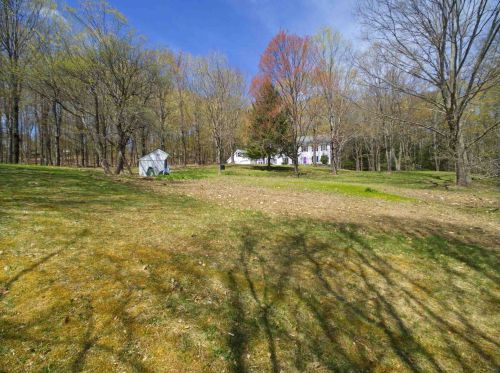 20 Deering Center Rd, Weare, NH 03281-5806