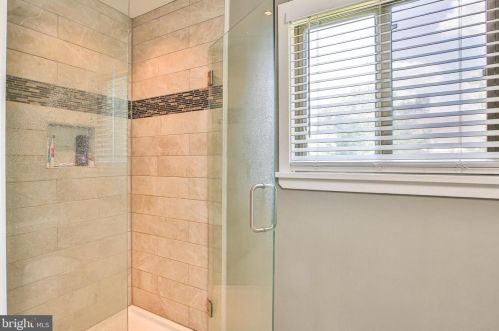 2327 Contest Ln, Haymarket VA  20169-1209 exterior