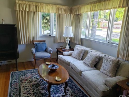 4581 Granada Ave, Riverside, CA 92504-2226