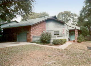 2915 Revere Pl, Deland, FL 32720-1459