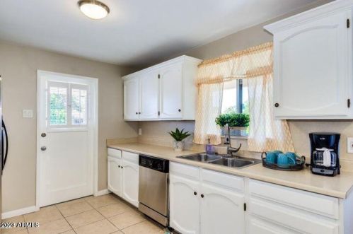 7050 Cypress St, Scottsdale AZ  85257-2707 exterior