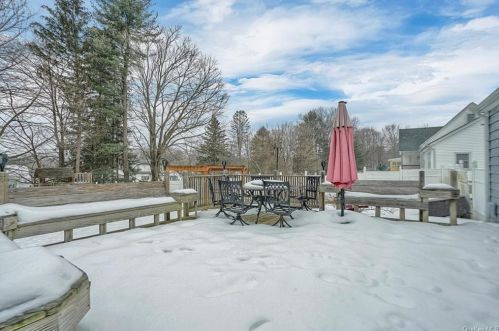 62 Highland Ave, Walden NY  12586-1035 exterior
