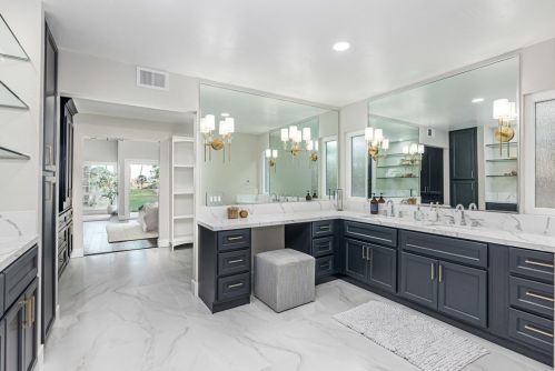 1213 Via Mil Cumbres, Solana Beach CA  92075-1726 exterior