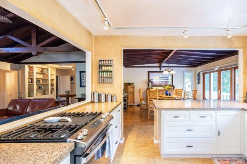 20310 Riv Blvd, Russian River CA  95462-9793 exterior