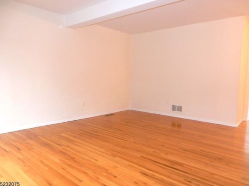 59 Bennington Sq, Hackettstown NJ  07840-4226 exterior