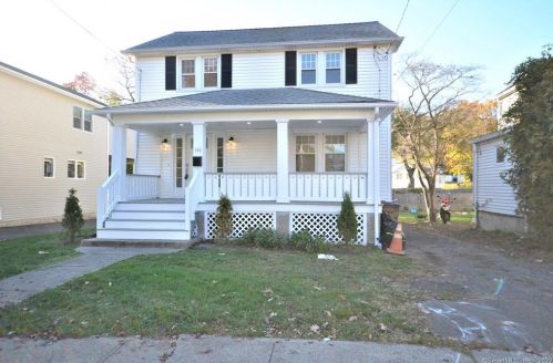 146 Culloden Rd, Stamford, CT 06902-3036