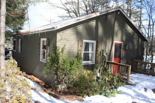 44 Gold Coast Dr, Wakefield, NH 03830-3570