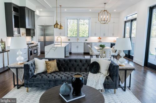 2219 Westmoreland St, Falls Church VA  22043-1701 exterior