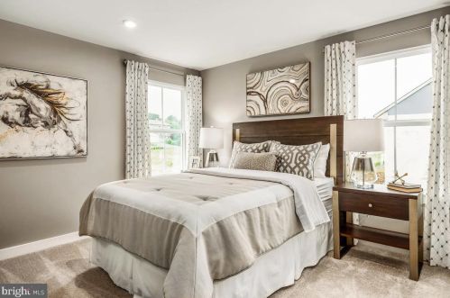 28 Winifred Dr, Hanover PA  17331 exterior