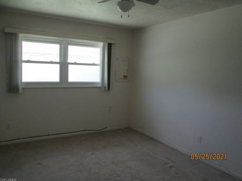 1 Hamlin Ct, Lehigh Acres FL 33936-7211 exterior