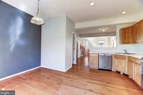 3581 Sherbrooke Cir, Woodbridge VA  22192-7033 exterior