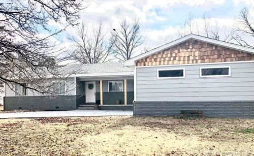 8266 37th St, Tulsa, OK 74145-1437