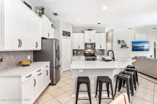 816 Brookstone Dr, Merritt Island FL  32952-4141 exterior