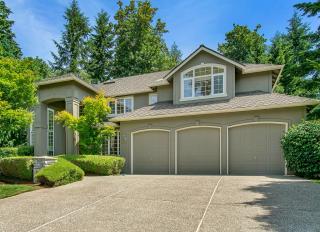 8424 213 Pl, Redmond WA  98053-2258 exterior