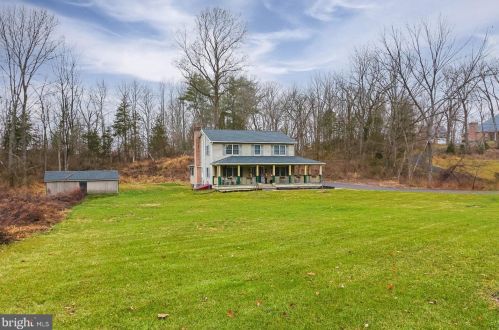 5873 Cherry Valley Rd, Stroudsburg, PA 18360-6897