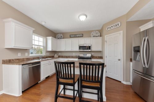 45 Hummingbird Way, Amelia OH  45102-2193 exterior