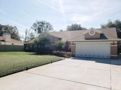 403 Loch Devon Dr, Lutz, FL 33548-4282