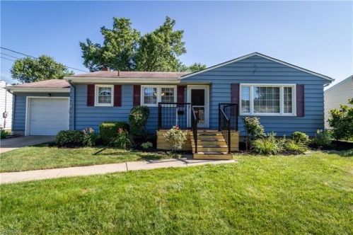54 Liesken Ln, Youngstown, OH 44511-3400