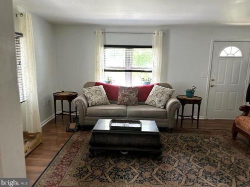 210 Franklin Ave, New Castle, DE 19720-2515
