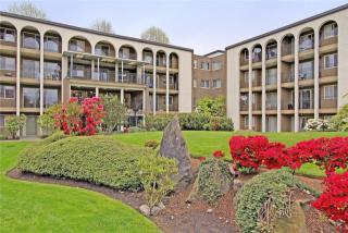 10500 Meridian Ave, Seattle WA  98133-9510 exterior