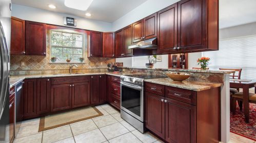 73 Maple St, Freeport, FL 32439-2146