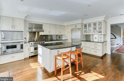 1400 34th St, Washington DC  20020-2304 exterior