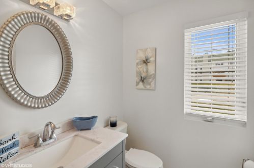 1791 Woodland Cir, Lake Geneva WI  53147-4967 exterior