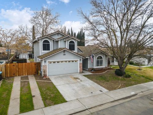 15530 Lottie Way, Lathrop CA  95330-9475 exterior