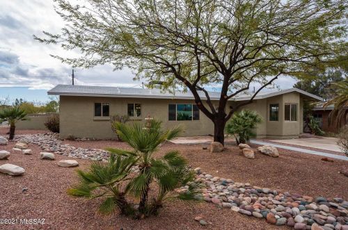 2558 Hampton St, Tucson, AZ 85716-2720