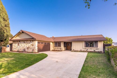 548 Richard Rd, Santa Paula, CA 93060-1914