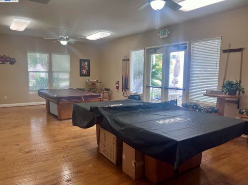 1677 Red Sky Way, Ripon CA  95366-9349 exterior