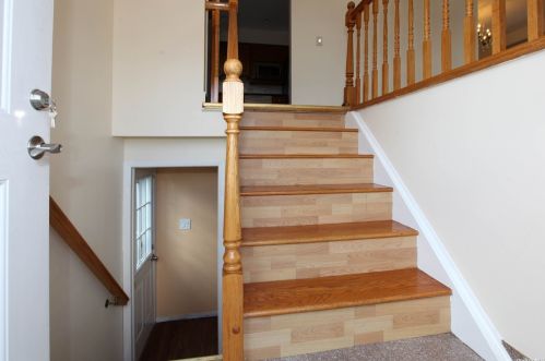 404 Chambers Ave, Hempstead, NY 11554-2807