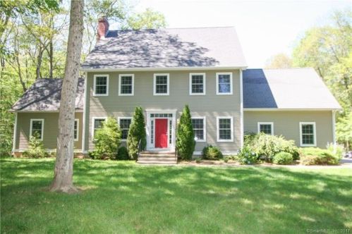 96 Bull Hill Rd, Colchester, CT 06415-2628