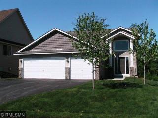 964 Hickory Curv, Minnetrista MN  55388 exterior