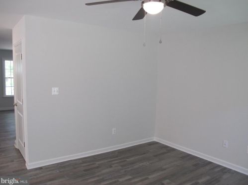 61 Lee St, Montross VA  22520-2776 exterior