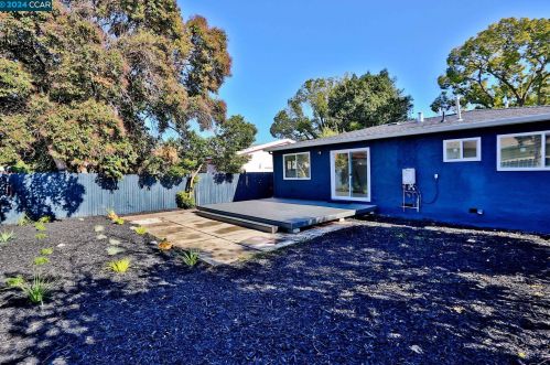260 Patricia Ave, West Pittsburg CA  94565-4109 exterior