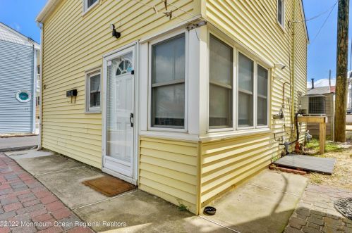 21 Bay Way, Lavallette NJ  08735-1906 exterior