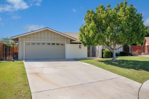 109 Holmby Ct, Bakersfield, CA 93309-2536