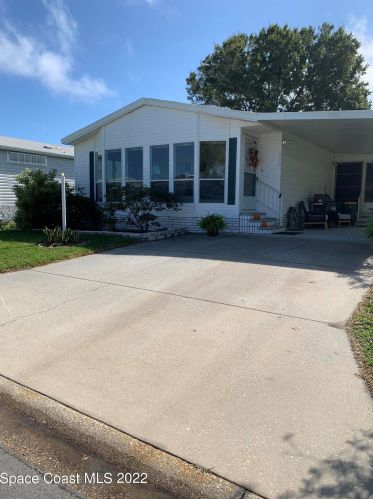 450 Dolphin Cir, Sebastian, FL 32976-2594